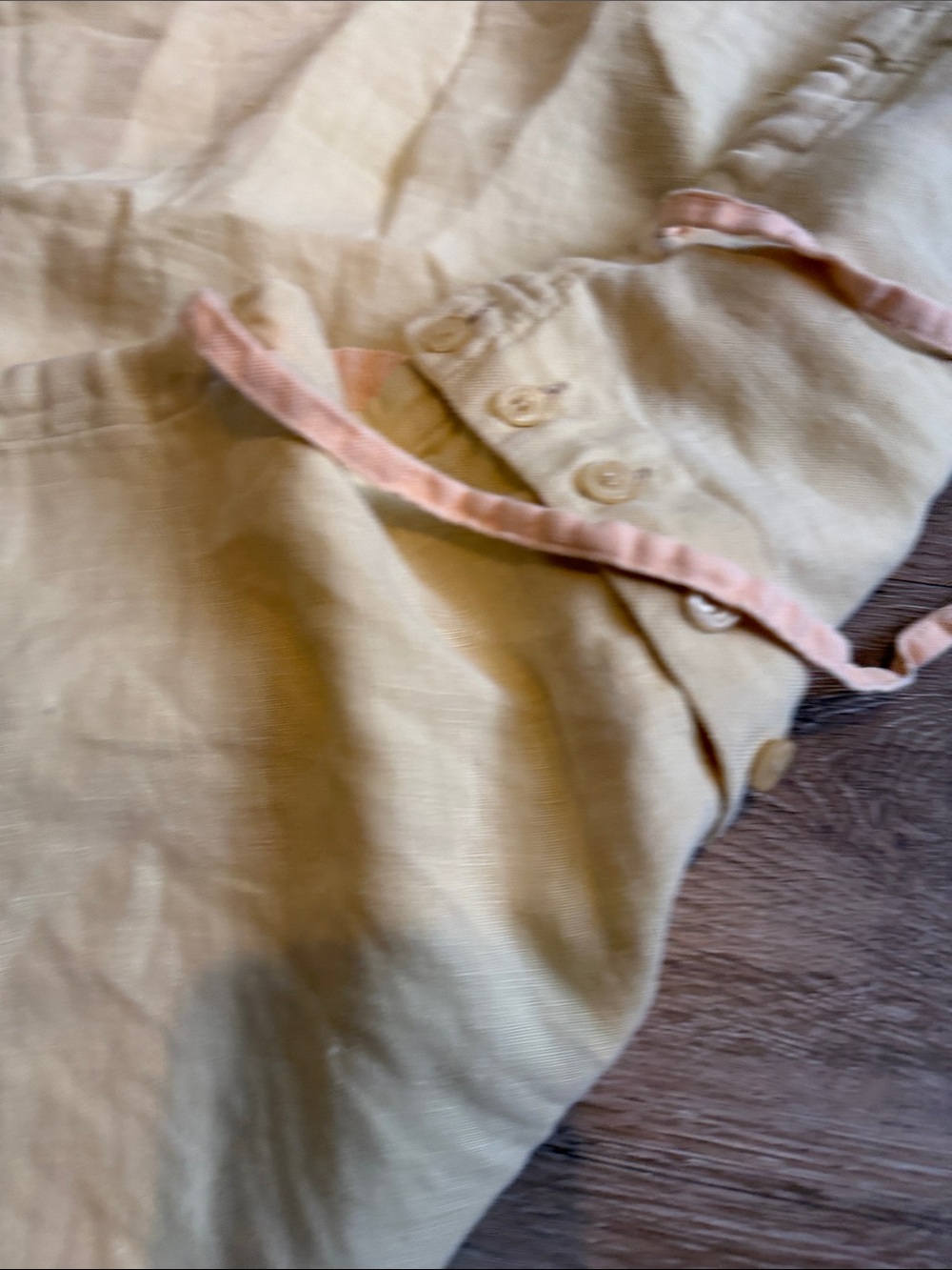 Butter Yellow 100% Linen Capris - Picture 8 of 8